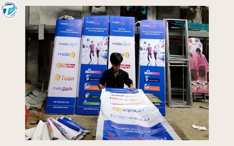 Bạt lưới trắng và bạt 32s được sử dụng rất nhiều 